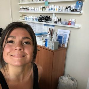 Meet your Posher, Nadege